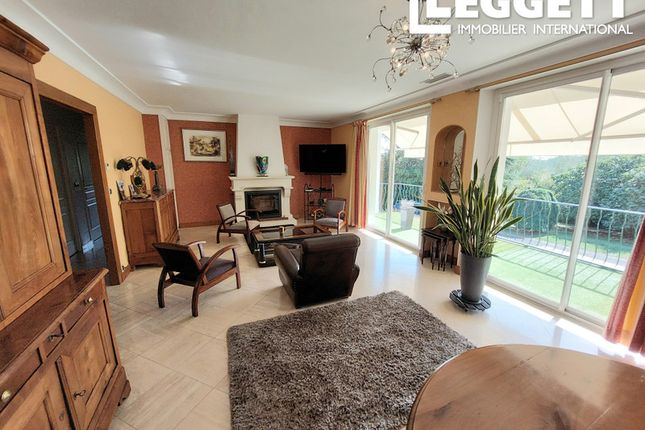 Villa for sale in Angoulême, Charente, Nouvelle-Aquitaine