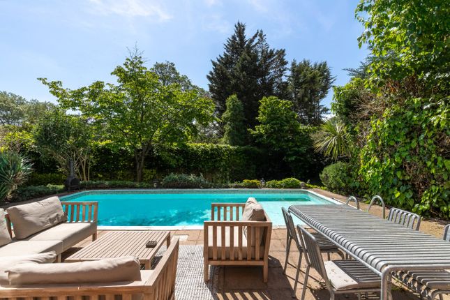 Thumbnail Flat to rent in Elsworthy Road, Primrose Hill, London