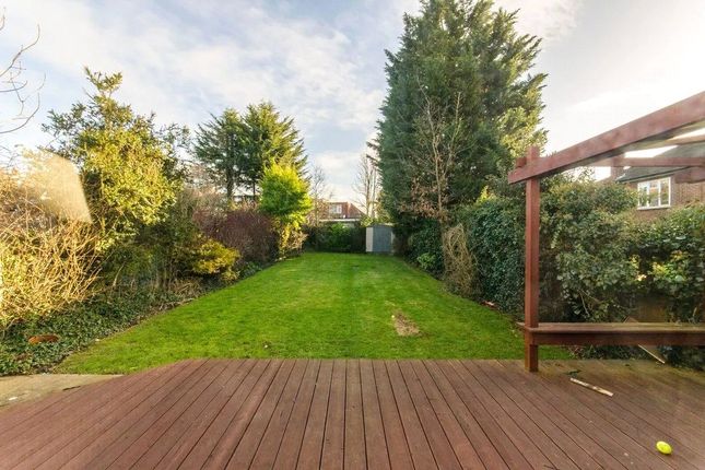 121, Normandy Avenue, Barnet photo 3
