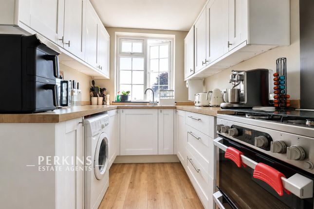 9, Barbican Road, Greenford photo 3