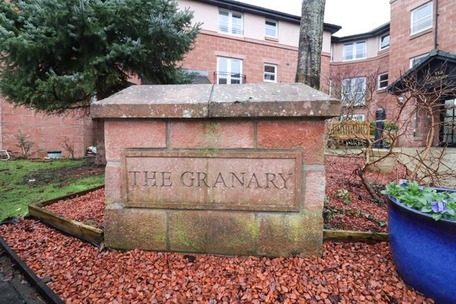 Flat 22 The Granary, Glebe Street, Dumfries photo 2