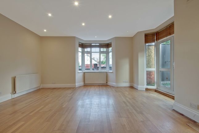 Eversleigh Road, Finchley photo 4