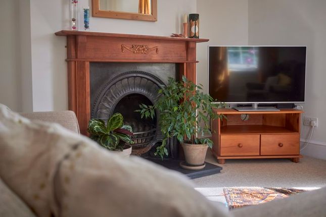 27, Howell Road, Exeter photo 3