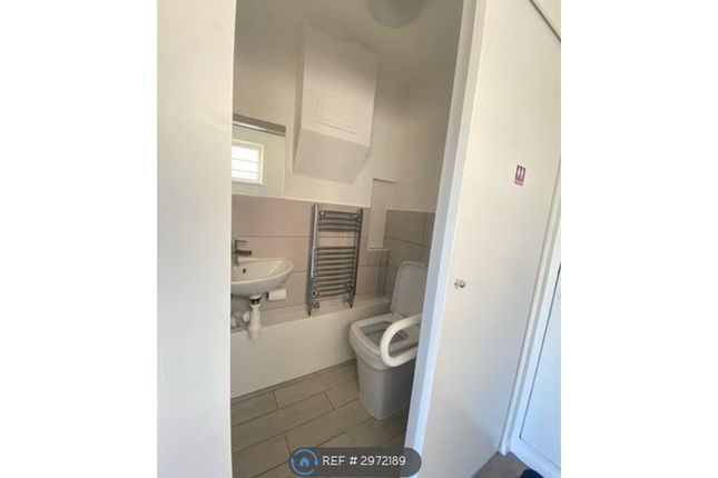 Gauntlett Road, Sutton photo 3