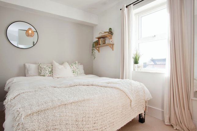 Flat for sale in Hotwell Road, Bristol