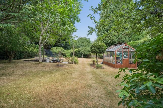 Fairlight,, Loudhams Wood Lane, Buckinghamshire photo 4