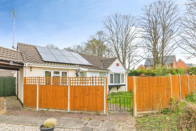 2-bed house on 8, Beeward Close, Milton Keynes, £295,000