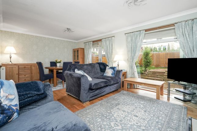 10, Wester Drylaw Avenue, Edinburgh photo 3