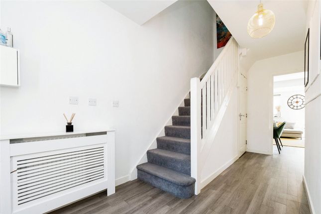9, Lance Street, Rainham photo 2
