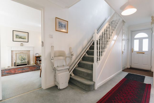 28 Elizabeth Way, Oakham photo 2