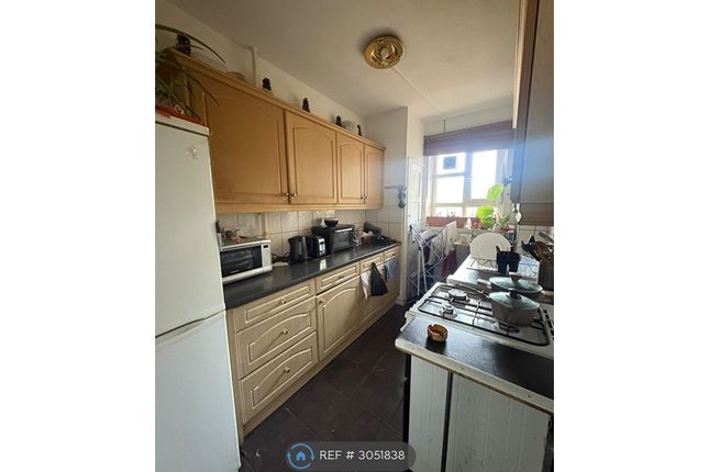 Flat, Vinson House Cranston Estate, London photo 5