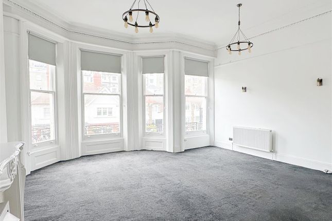 35 Holland Road, Hove photo 3