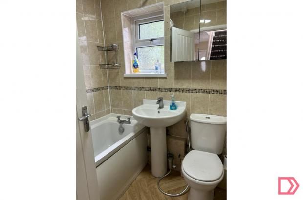 5 Malvern Crescent, Dudley photo 5