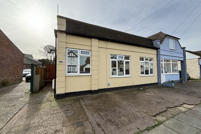 Thumbnail Bungalow to rent in The Broadway, Herne Bay