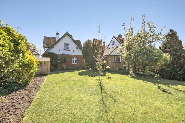 4, Lime Tree Avenue, Thames Ditton photo 2