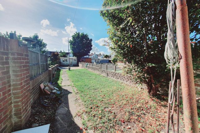 16, Winchester Road, Hampshire photo 4