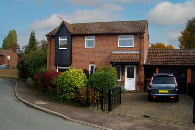 Thumbnail Detached house to rent in Bradfield Avenue, Hadleigh