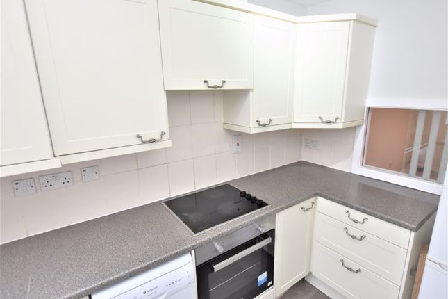 24, Carpenter Close, Billericay photo 5