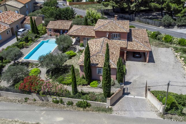 Villa for sale in Rasteau, Vaucluse, Provence-Alpes-Côte D'azur, France