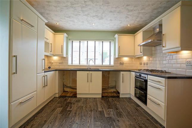 5, Haworth Crescent, South Yorkshire photo 3