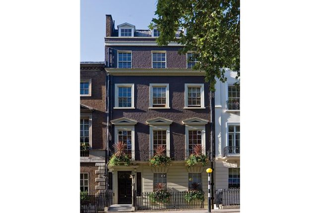 43 Berkeley Square Mayfair London Uk W1j Office To Let Office To Let In 43 Berkeley Square Mayfair London Uk