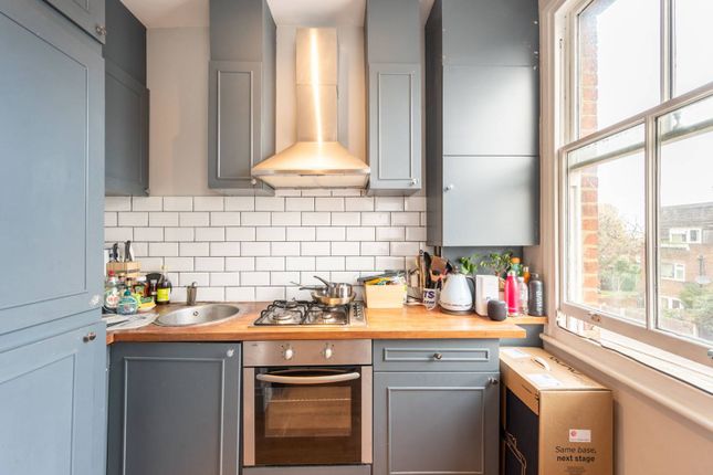 Thumbnail Flat to rent in Sternhold Avenue, 4, Streatham Hill, London