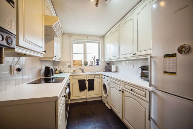 13, Bay Tree Close, Sidcup photo 4