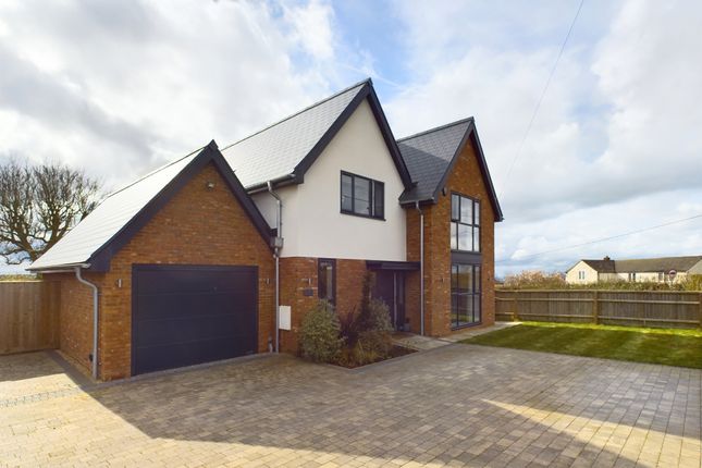 Thumbnail Detached house to rent in Main Road, Lacey Green, Buckinghamshire