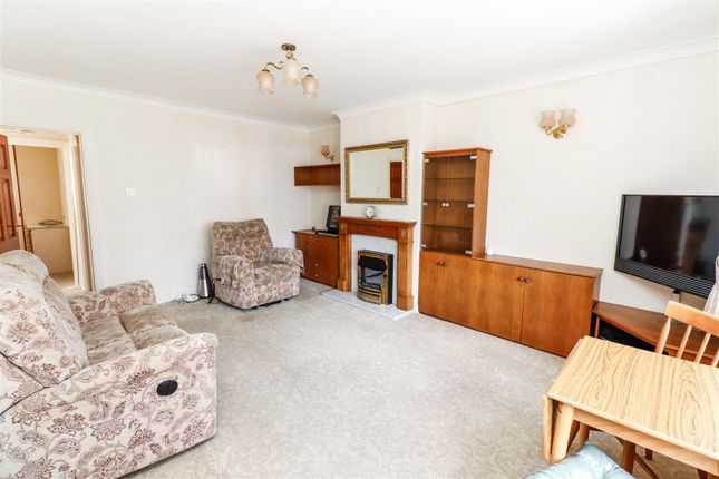 29, Dumbles Close, Kirk Hallam photo 3