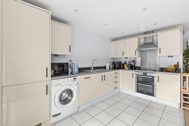 76, Carter House,, Tadros Court, High Wycombe photo 3