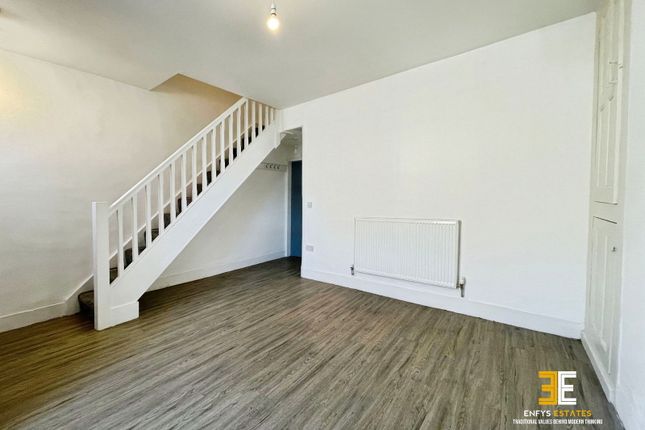 15, Bell Cottages, Penmaenmawr photo 3