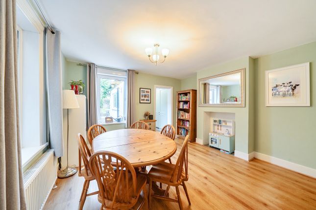 10, Finchley Park, London photo 4