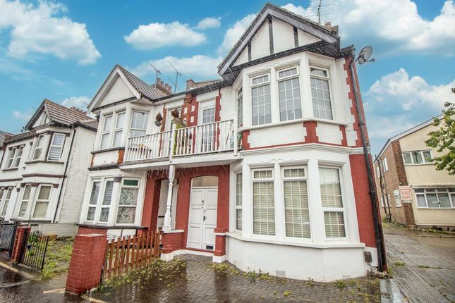 Thumbnail Flat for sale in Inverness Avenue, Westcliff-On-Sea