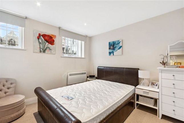 4, Gilmore House, London photo 4