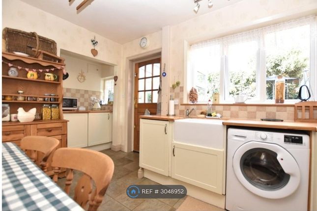 Tatefield Grove, Kippax, Leeds photo 4