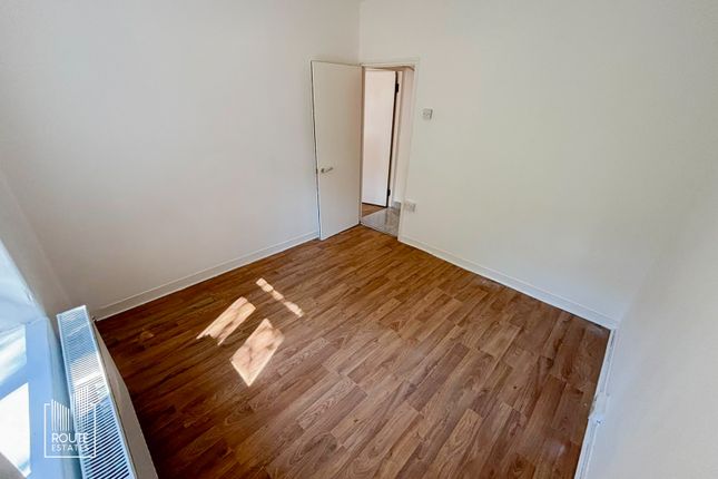 Flat 7 Runnymede House, Homerton Road, Greater London photo 5