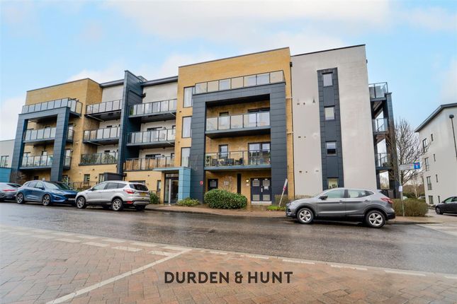 Flat 26, Wild Rose House, Romford photo 2