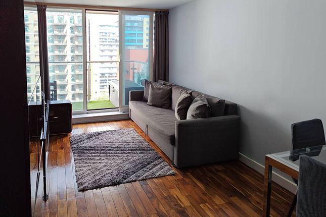 2-bed flat on The Oxygen, Royal Docks, £380,000
