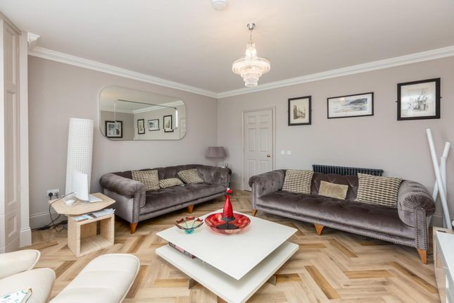 Apartment 9, Clyne Castle, Mill Lane, Swansea photo 4