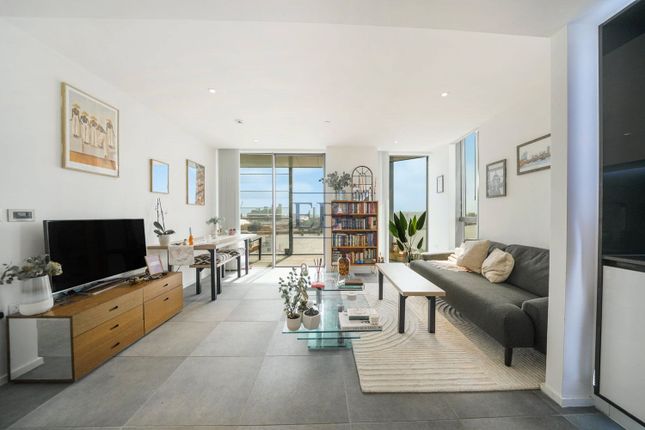 1104(L2), Dollar Bay Point, London photo 2