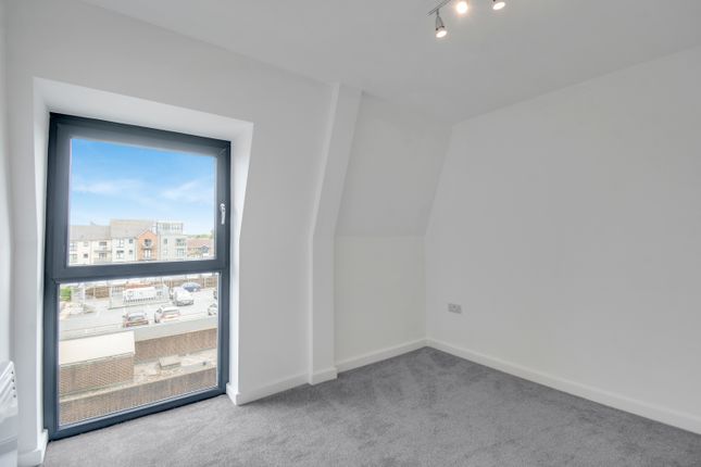 125C, High Street, Rayleigh photo 4