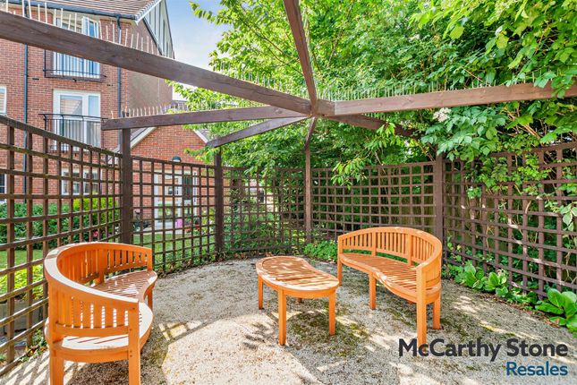 16 White Fields Court, Manley Close, Dover photo 4