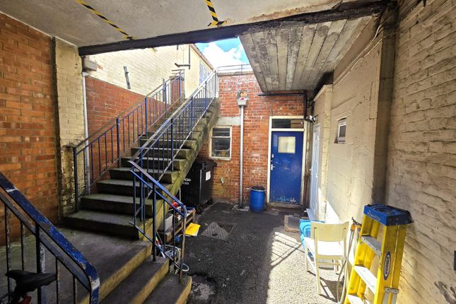 18B, New Road, Chippenham photo 3