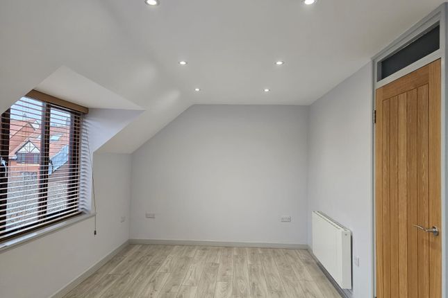27 Hope Court, Bristol photo 5