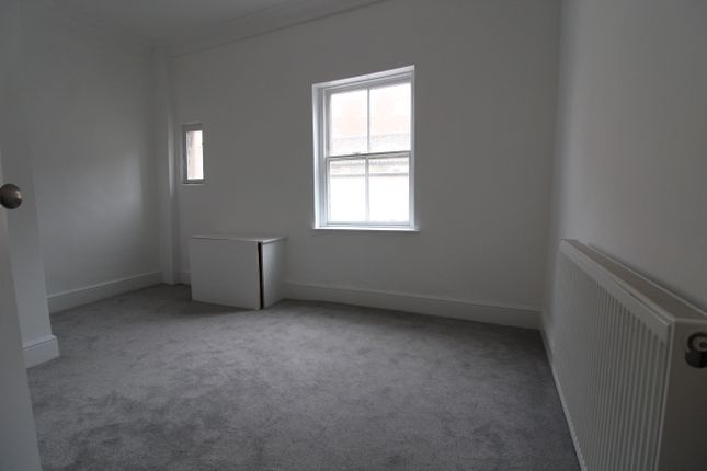 Flat 1 (A), 25, Market Street, Gainsborough photo 5