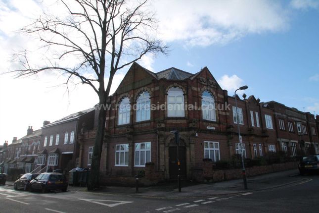 Flat to rent in Exeter Road, Selly Oak B29