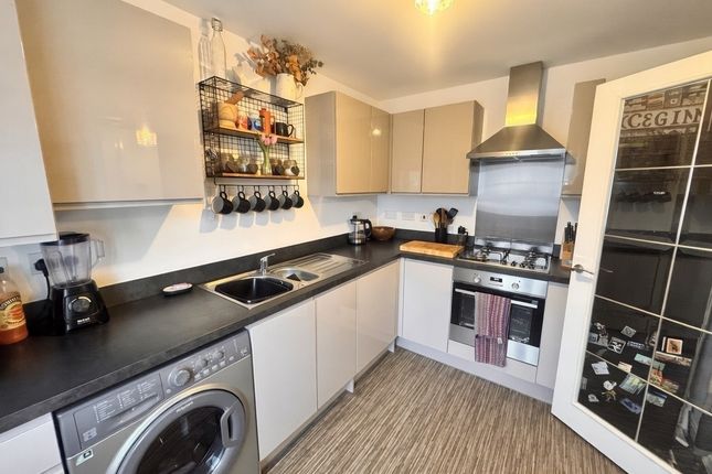 71, Iscoed, Llanelli photo 5
