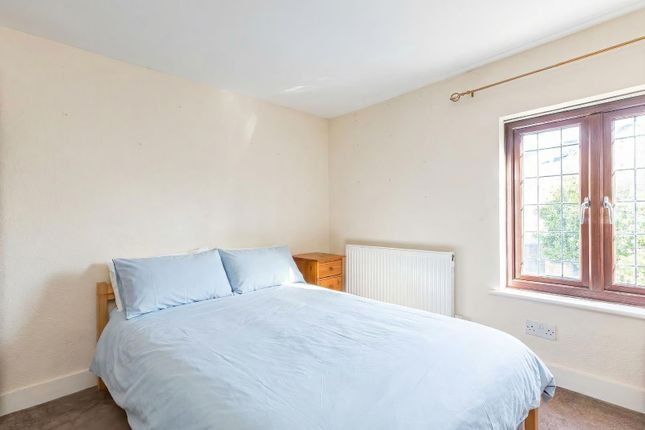 26, Albert Street, Tring photo 4