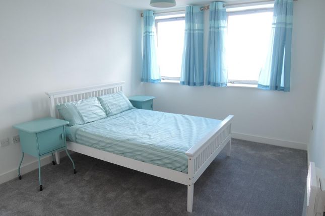 Main Bedroom Pic 2.Jpg