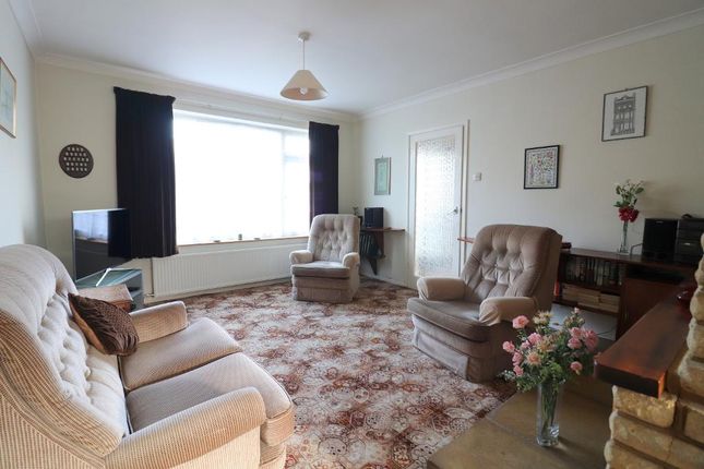 21, Chiltern Road, Barton Le Clay photo 3